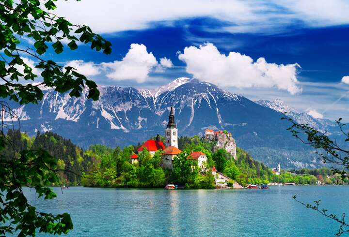 Blediä pidetään alppiseudun kauneimpana loma- ja terveyskylpyläalueena