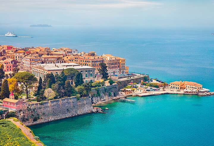 Korfun saari kuvattuna ilmasta. 