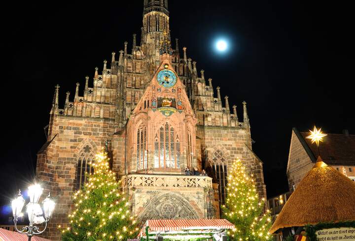 Joulumarkkinat Nürnbergissa.