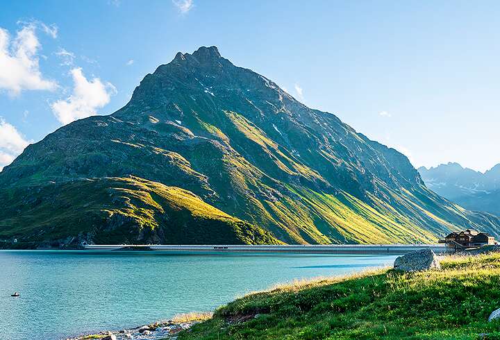 Silvretta Hochalpenstrasse alppitie.