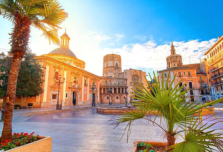 Valencian kaupunki Espanjassa. 