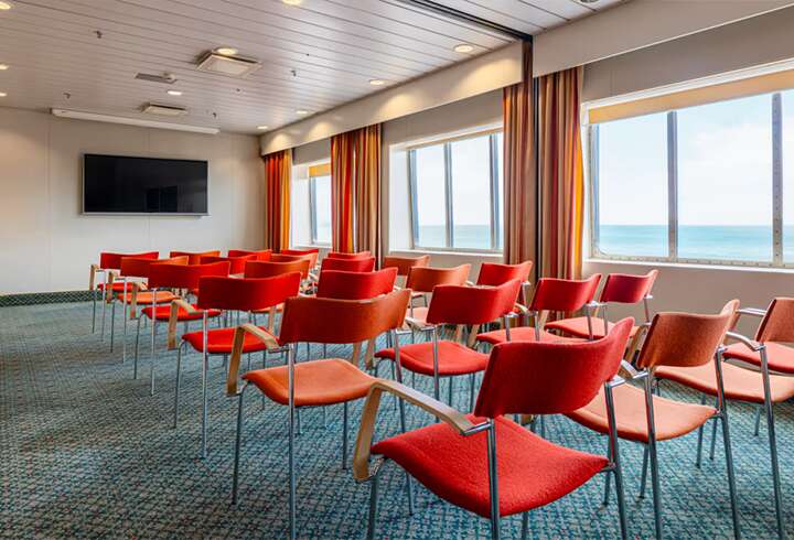 Europan kokousosasto sijaitsee laivan ylimmillä kansilla