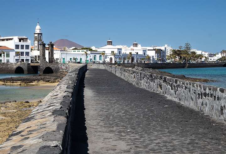 Risteilyn aikana vieraillaan Lanzarotella. 