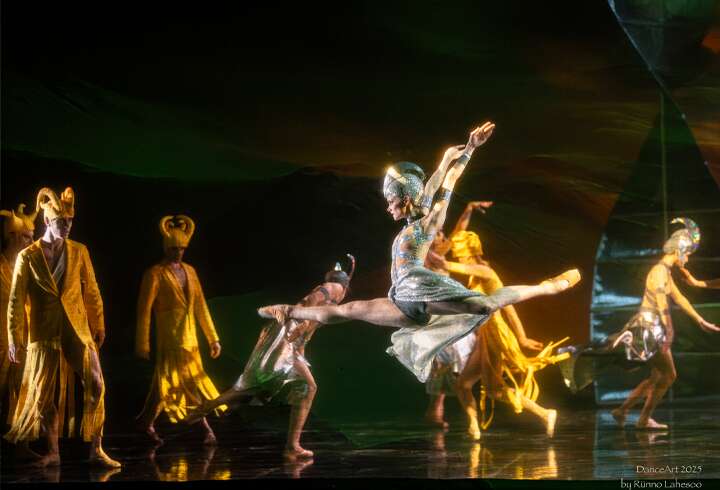 Tallinnan oopperatalossa esiintymässä Lizard baletti.