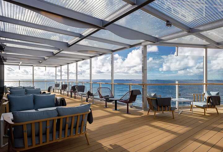 Finnlinessin laivan terassi näkymät. 