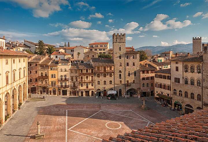 Azerron keskusta ilmasta kuvattuna. 