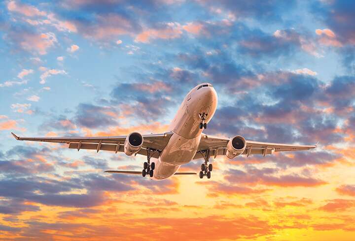 lentokone lähdössä lentoon