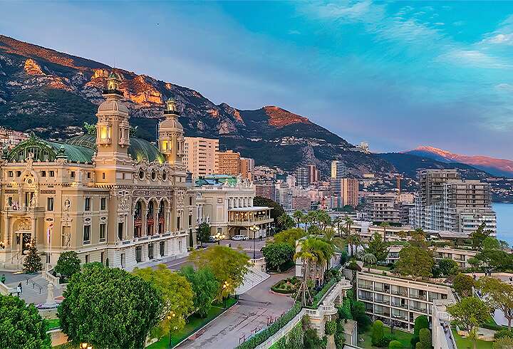 Kiertomatkan yksi kohteista oleva Monaco on maailman toiseksi pienin valtio. 