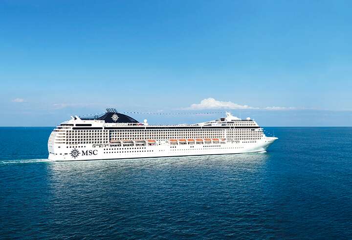 MSC Musica risteilee Kanarian saarten risteilyllä. 