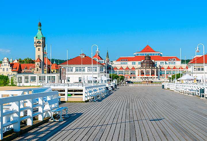 Kiertomatkalla vierailemme Sopotin merenrantakaupunki. 