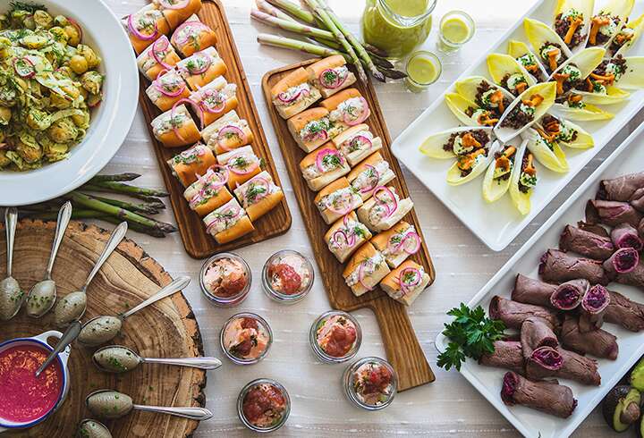 Risteilyn buffet tarjoiluja Baltic Princessillä. 