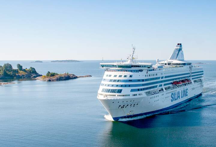 Kruunu Tukholmassa sillan päällä. 