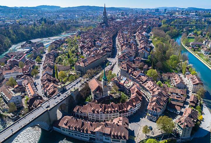 Bernin kaupunki ilmasta kuvattuna. 