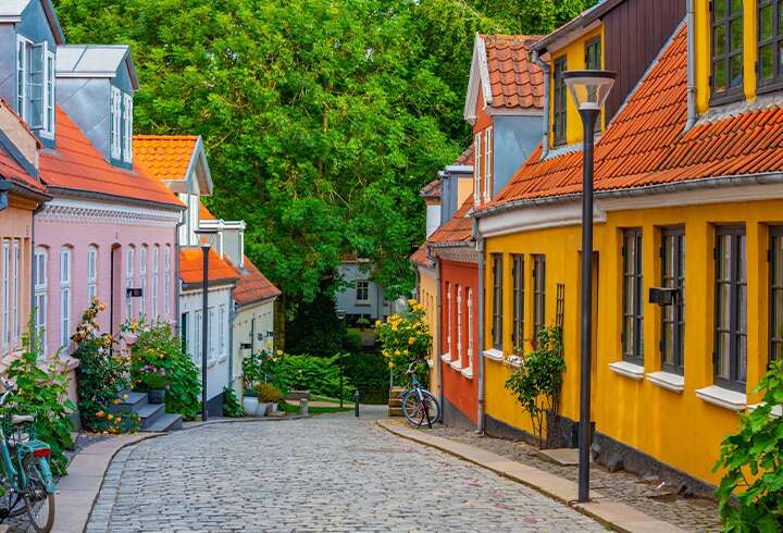 Odensen kaupungin värikkäät kadut. 