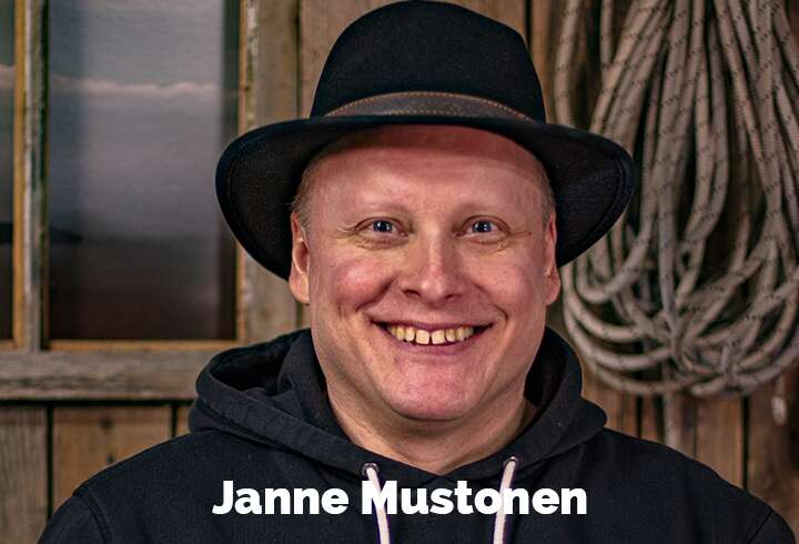 Janne Mustonen Aprilliristeilyllä.