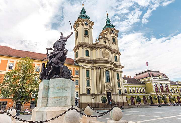 Egerin vanhankaupunginaukio