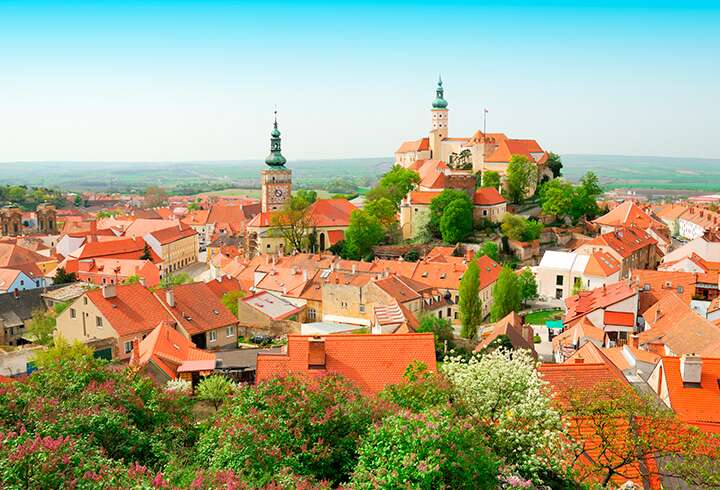 teemamatkat-tsekin-ja-slovakian-puutarhat-ok-matkat-matkapojat